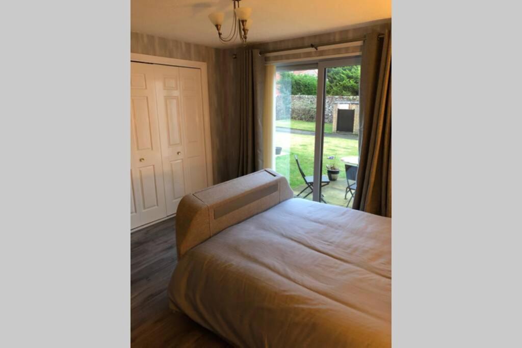 Largs Sea Front, Modern Apartment Esterno foto