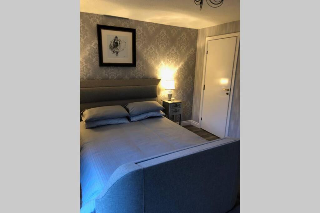 Largs Sea Front, Modern Apartment Esterno foto
