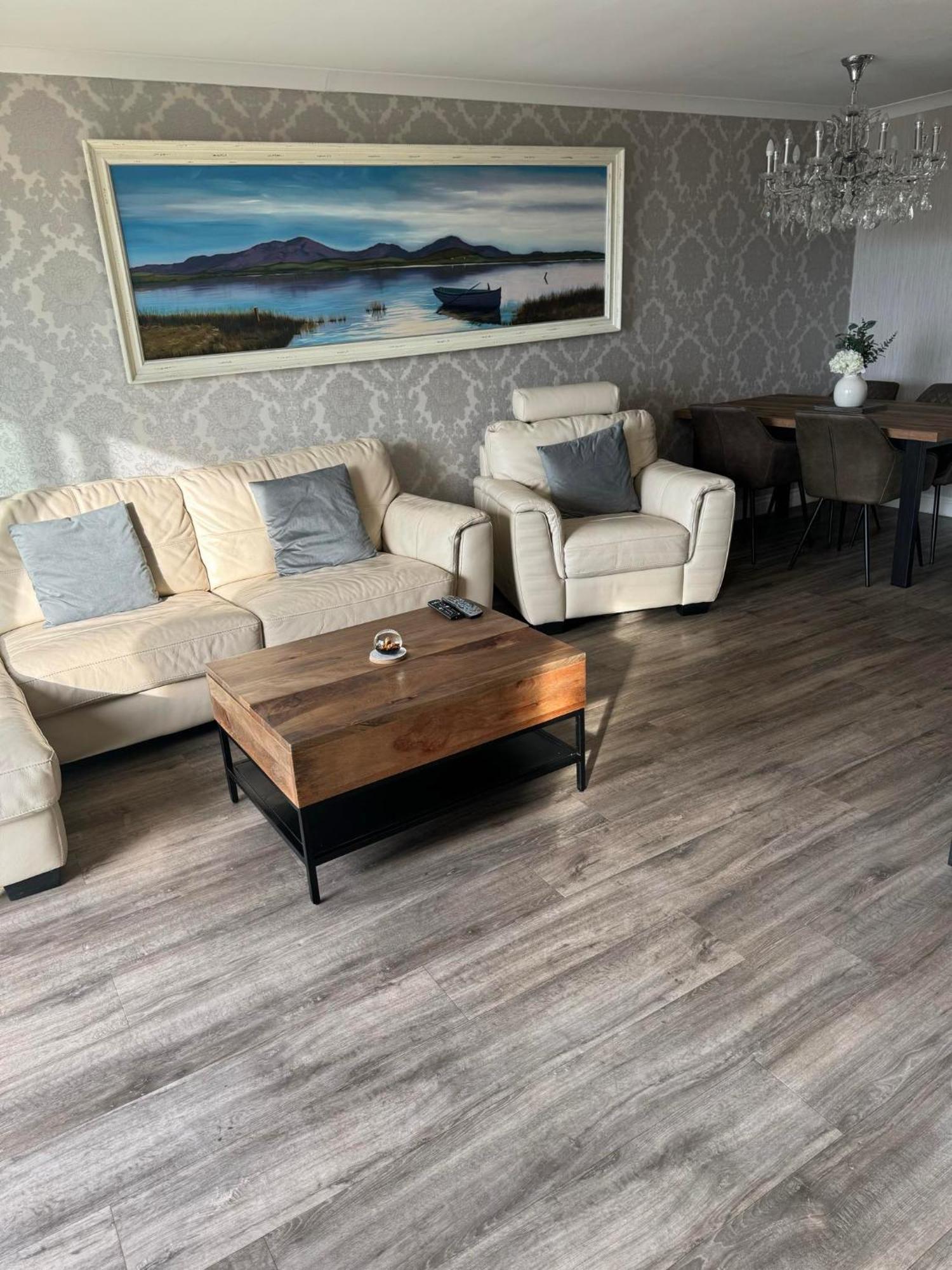 Largs Sea Front, Modern Apartment Esterno foto
